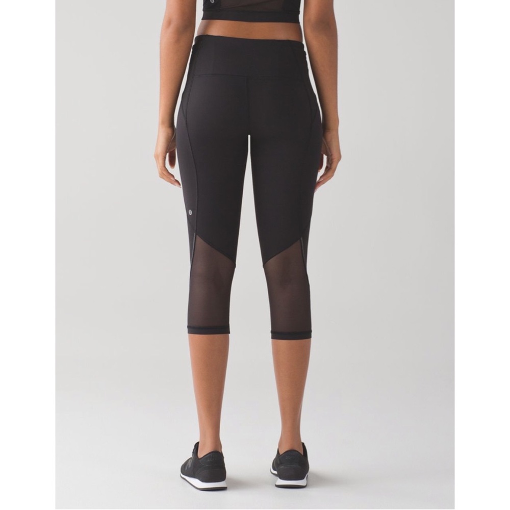 Lululemon Free Runner Crop Size 4